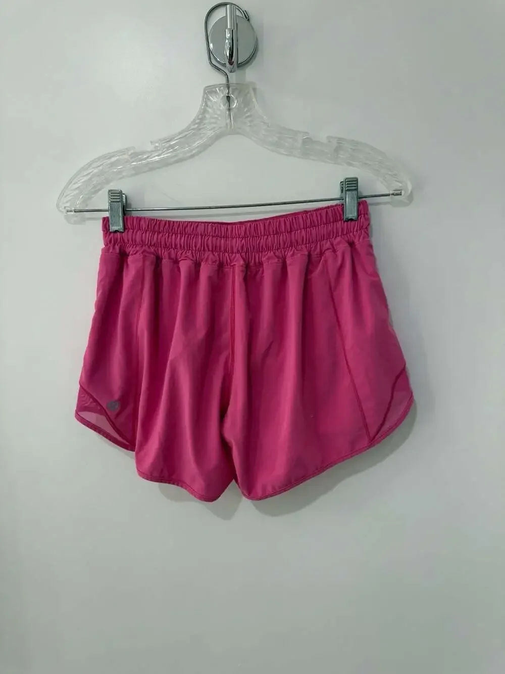 Lululemon Hotty Hot Low-Rise Lined Short 3.5